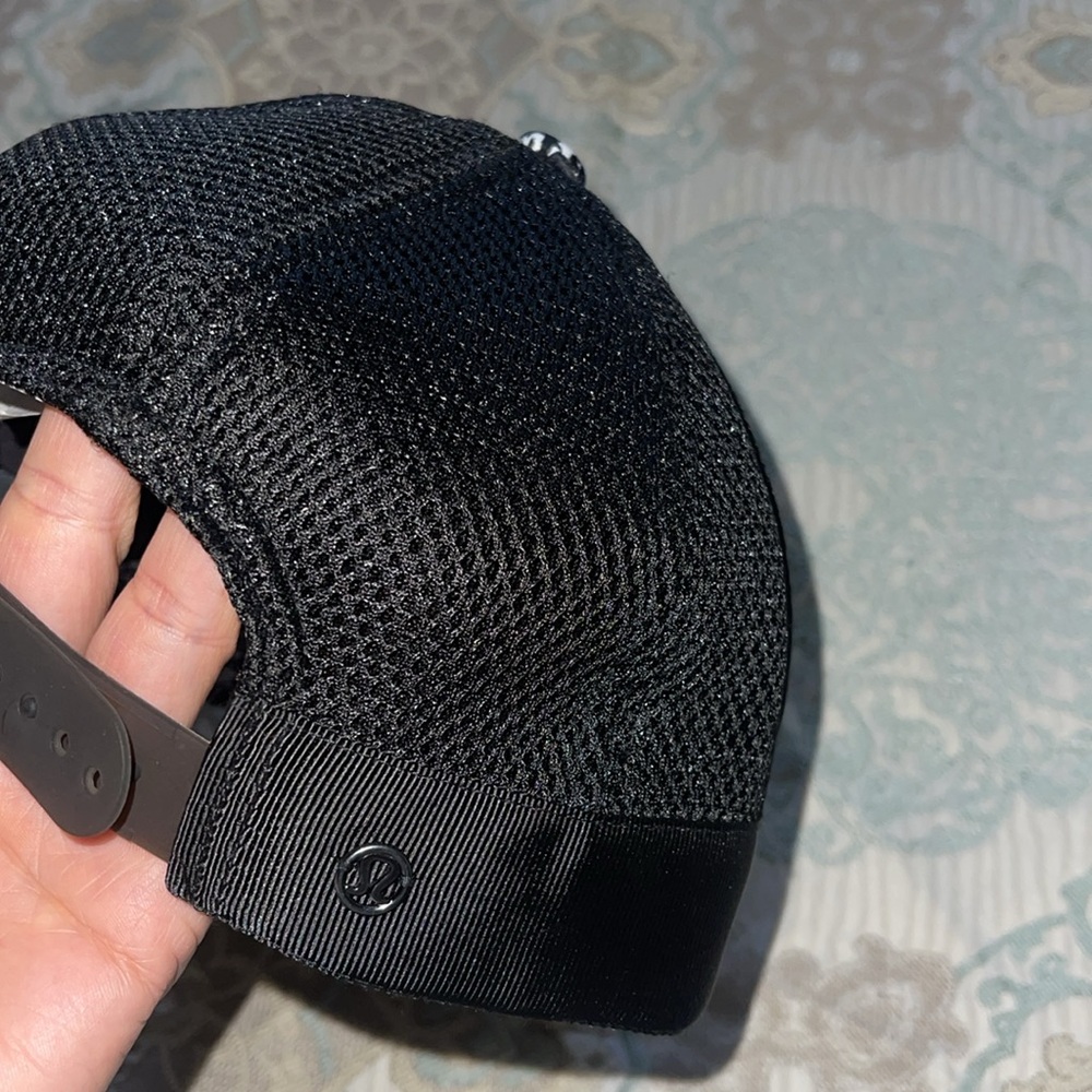 Lululemon Unisex Black White Trucker Cap Hat Camp Mesh Snapback One Size - Picture 3 of 6